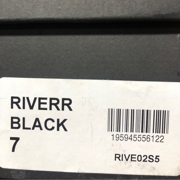 Betsey Johnson Riverr Bootie Rhinestone Heel NIB 7 - Picture 10 of 10